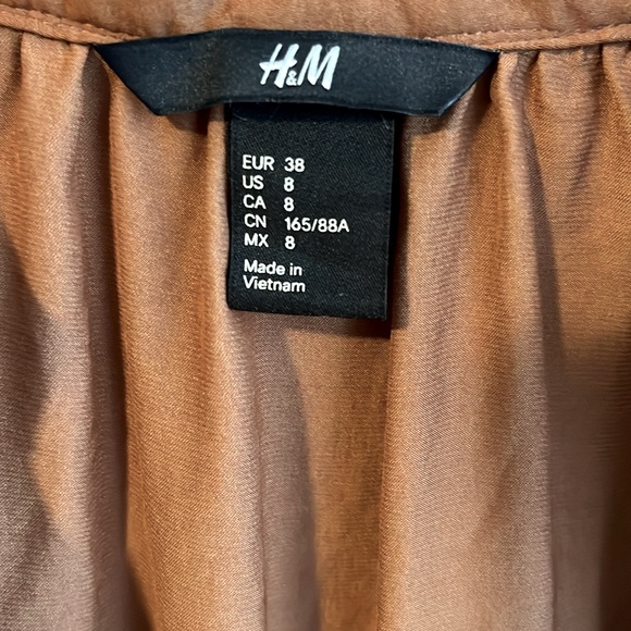 H&M Blouse - Picture 5 of 7